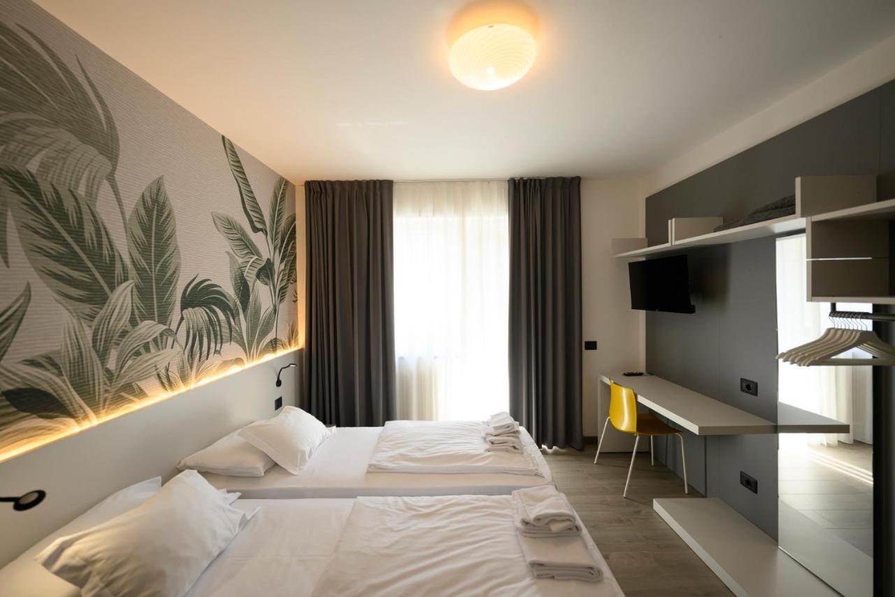 Park Hotel Eden Torbole Sul Garda Екстер'єр фото