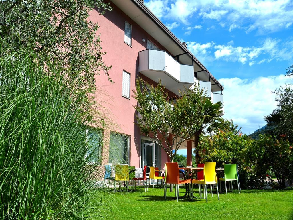 Park Hotel Eden Torbole Sul Garda Екстер'єр фото